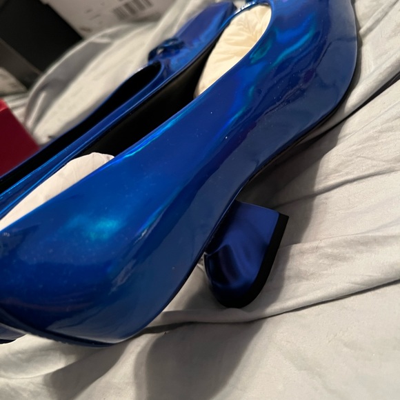 Brand new never worn Salvatore Ferragamo shoes - Picture 5 of 5